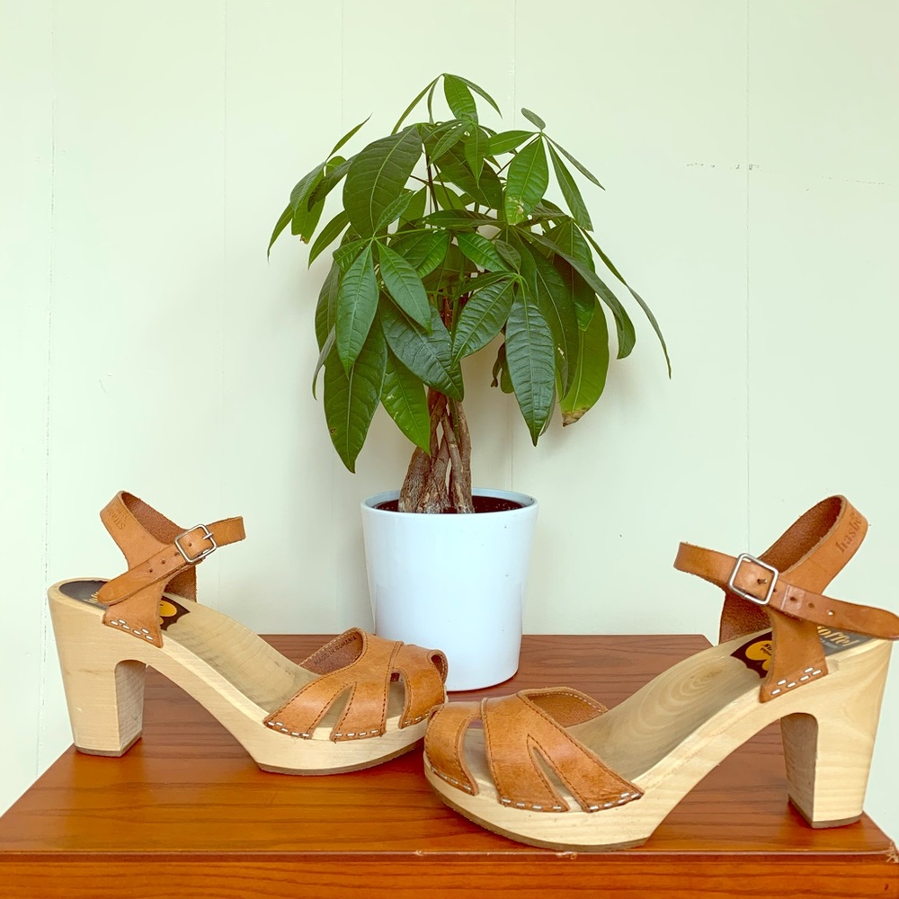 Swedish hasbeens Suzanne Heeled Sandal! Size 38